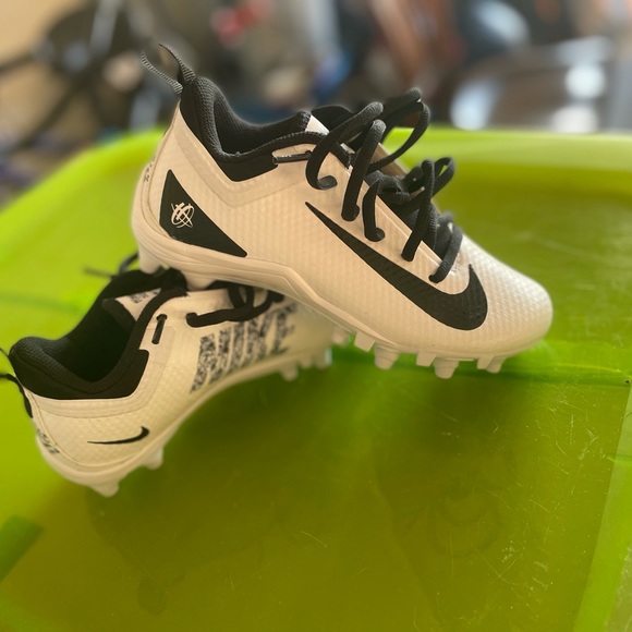 Nike Huarache seven Cleats brand new - Picture 4 of 4